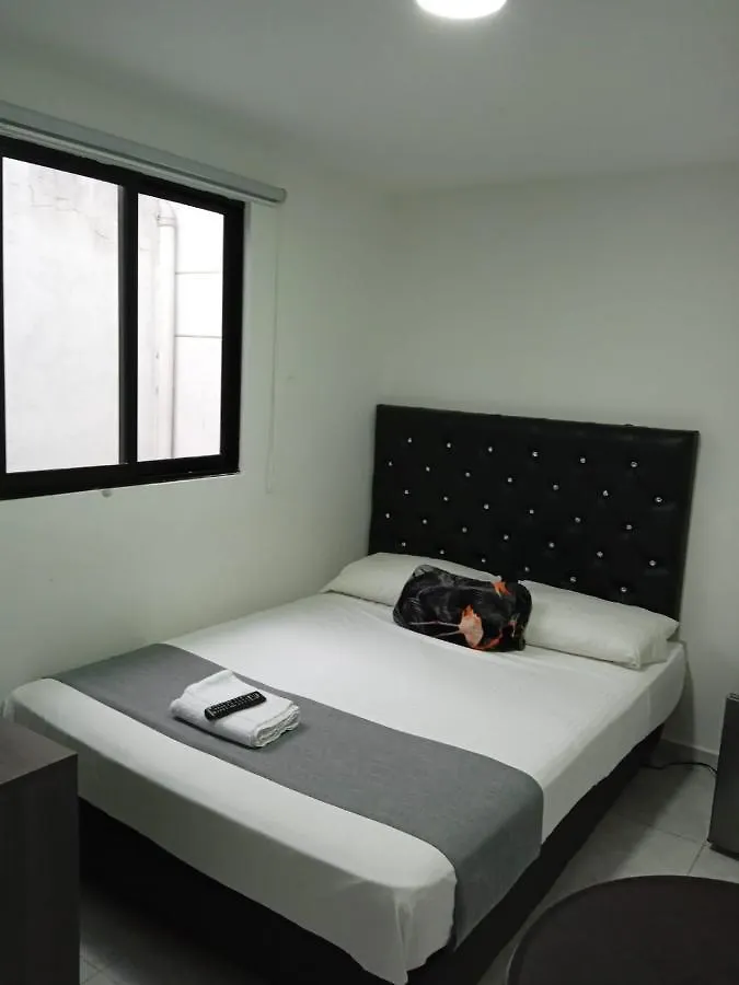 Hotel Urbano 70 Medellin