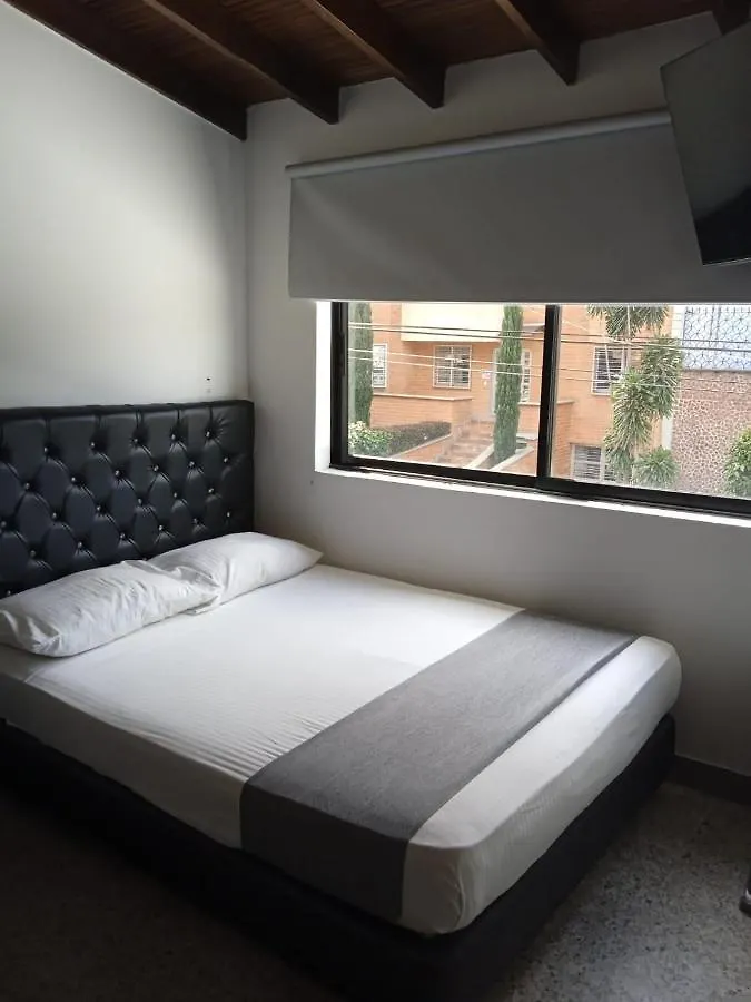 Hotel Urbano 70 Medellin