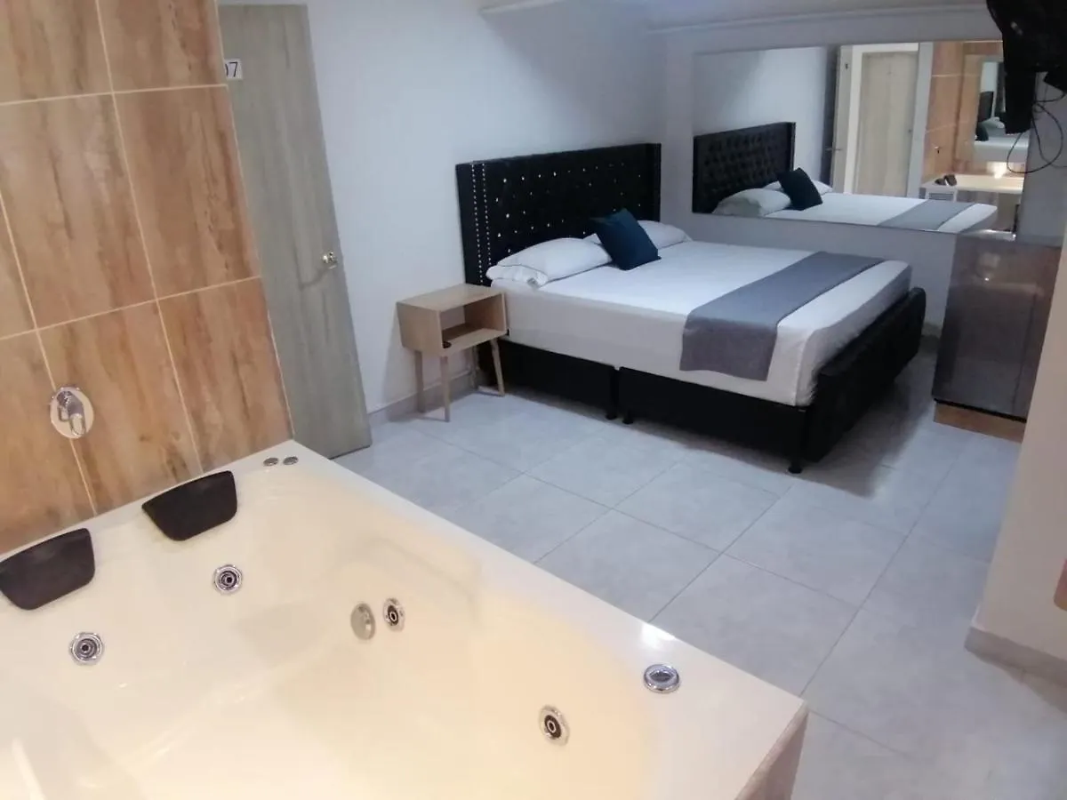 Hotel Urbano 70 Medellin