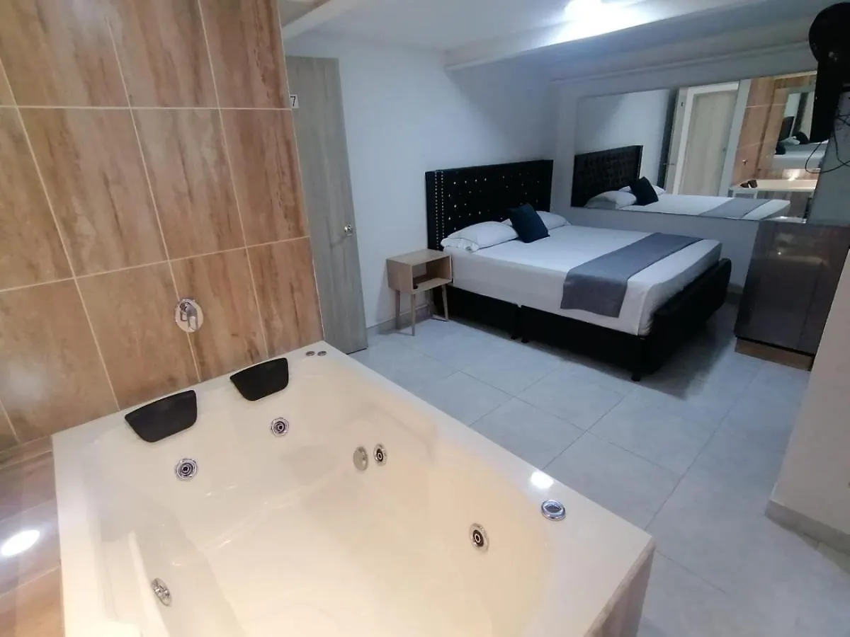 Hotel Urbano 70 Medellin 3*,