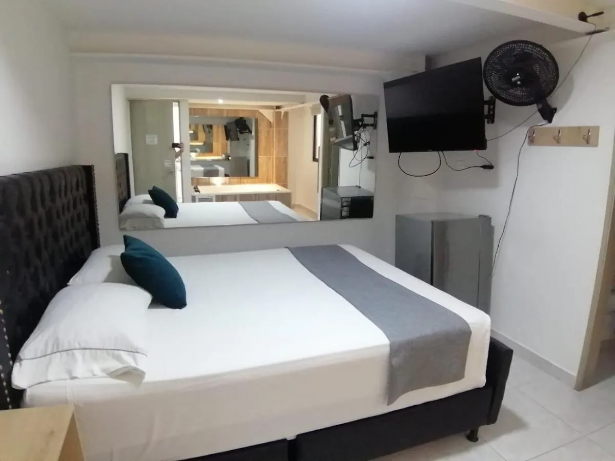 ***  Hotel Urbano 70 Medellin Colombia
