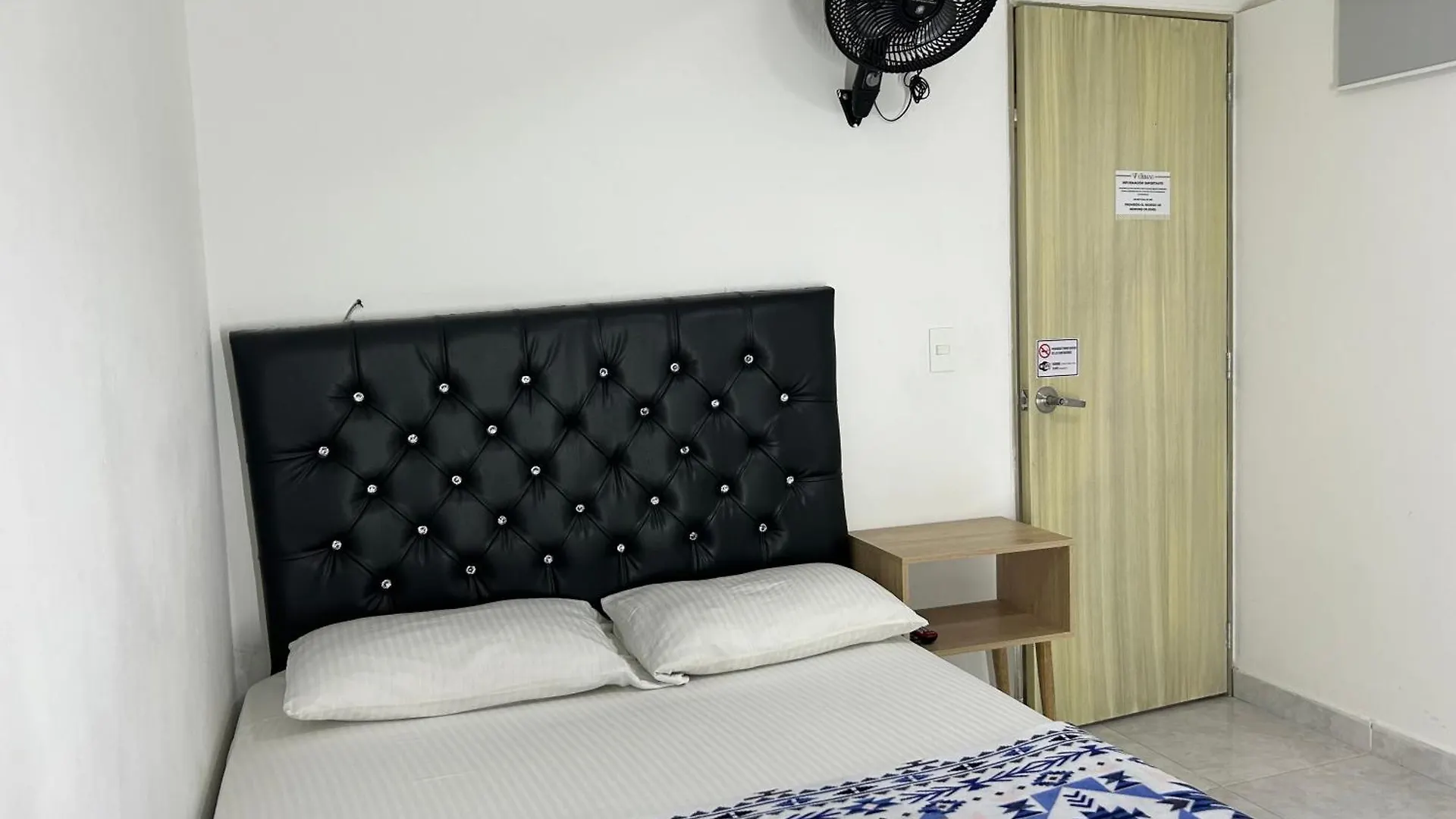 Hotel Urbano 70 Medellin