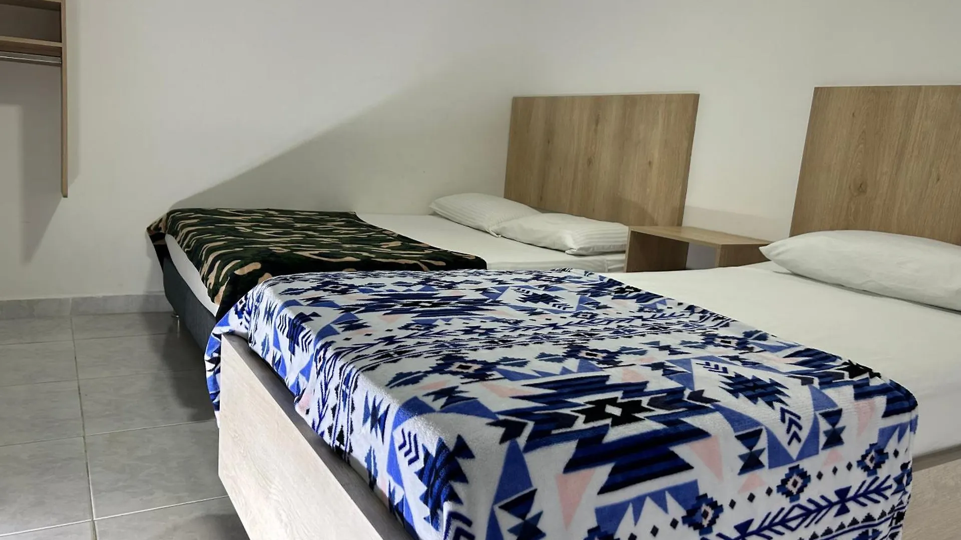 Hotel Urbano 70 Medellin